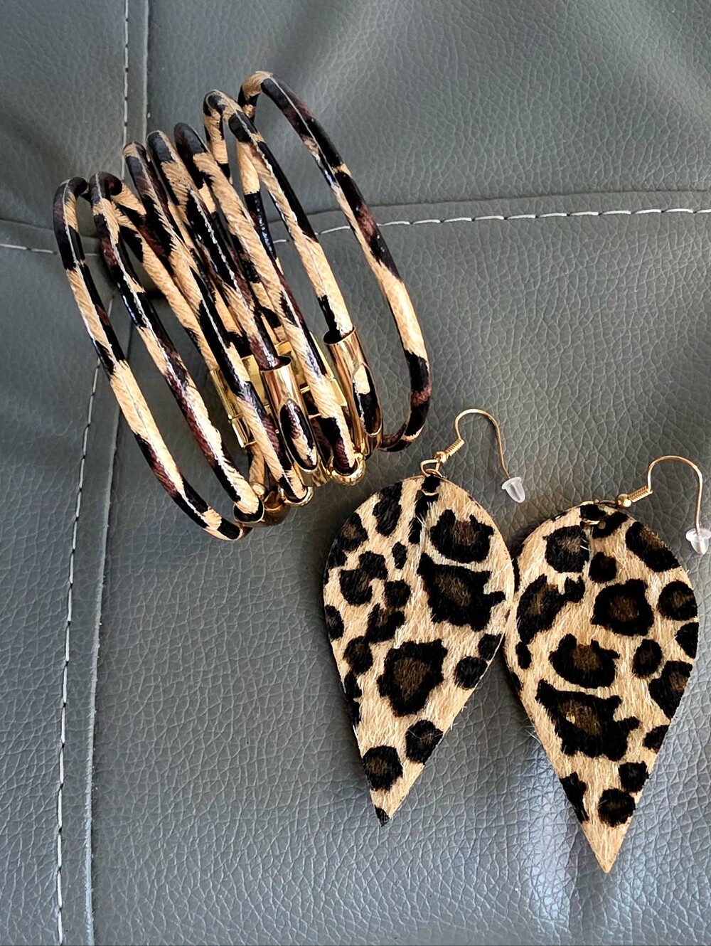 Leopard Bracelet & Teardrop Earings Set
